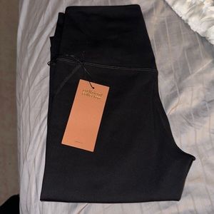 Black Compressive High-Rise Legging